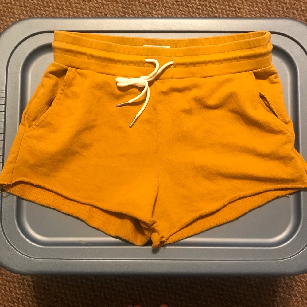 Mate terry shorts